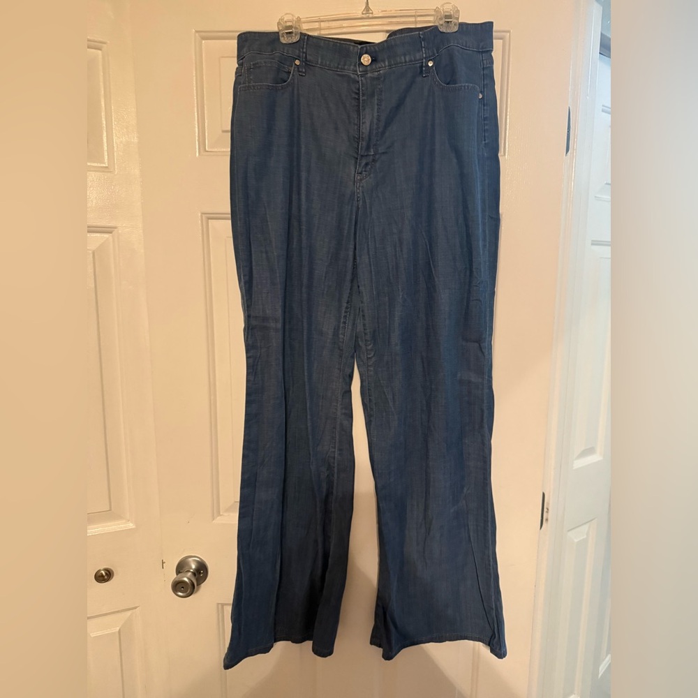 White House Black Market Blue wide leg Jeans - 16 L